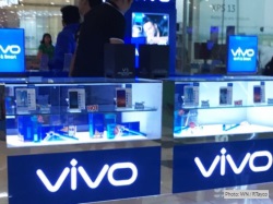 Vivo Iqoo posts teaser of smartphone with triple rear cameras, Snapdragon 855