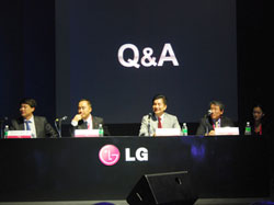 LG launches app store, aims Asia