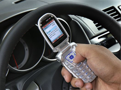 Illinois bans texting while driving